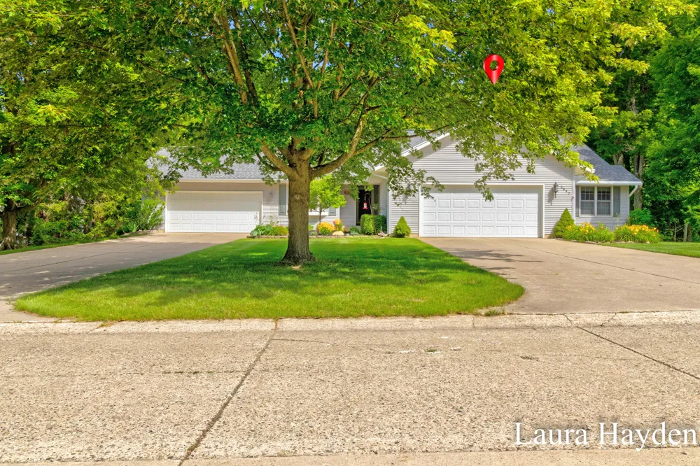 6880 Beechwood Drive Saranac, MI 48881