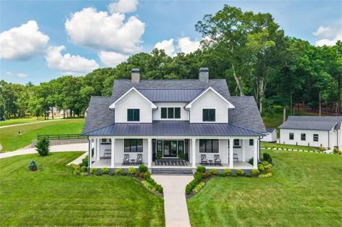 24 Farmland Court