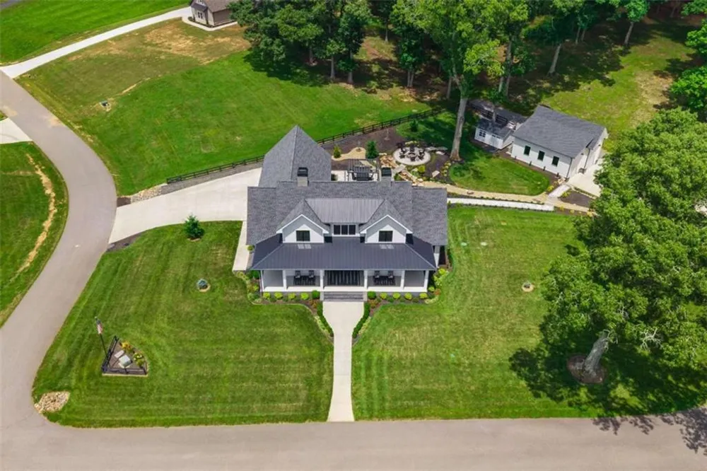24 Farmland Court Blairsville, GA 30512