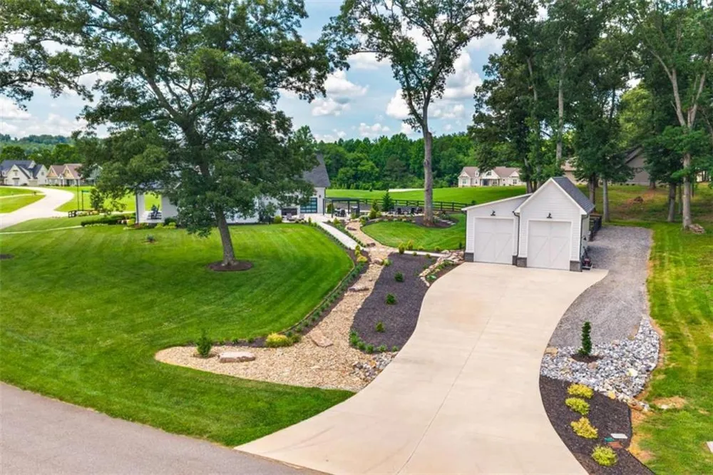 24 Farmland Court Blairsville, GA 30512