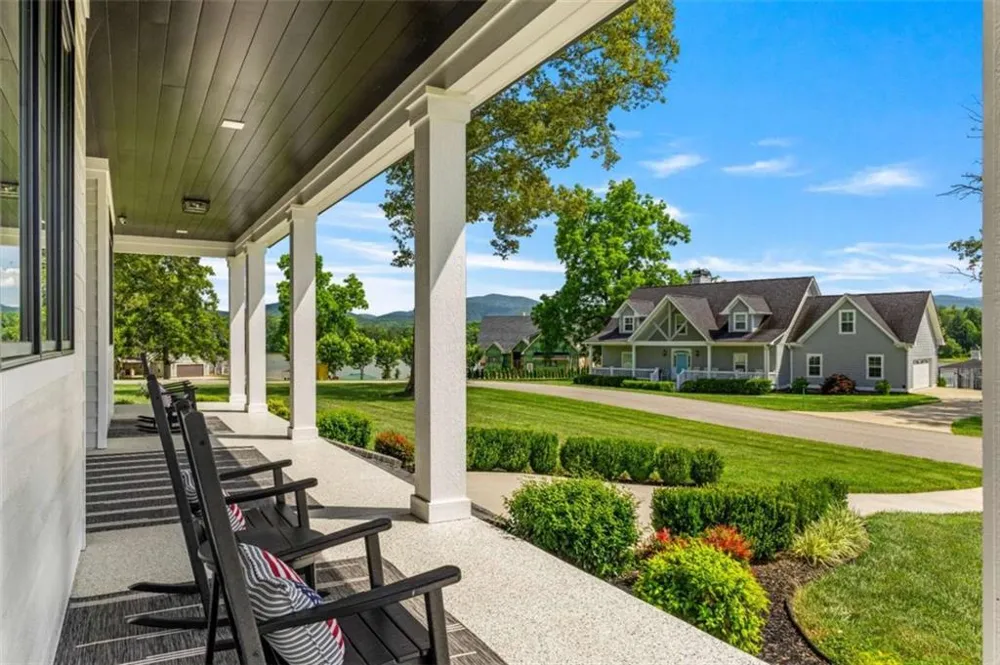 24 Farmland Court Blairsville, GA 30512
