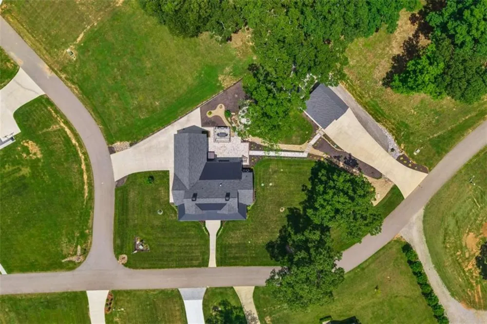 24 Farmland Court Blairsville, GA 30512