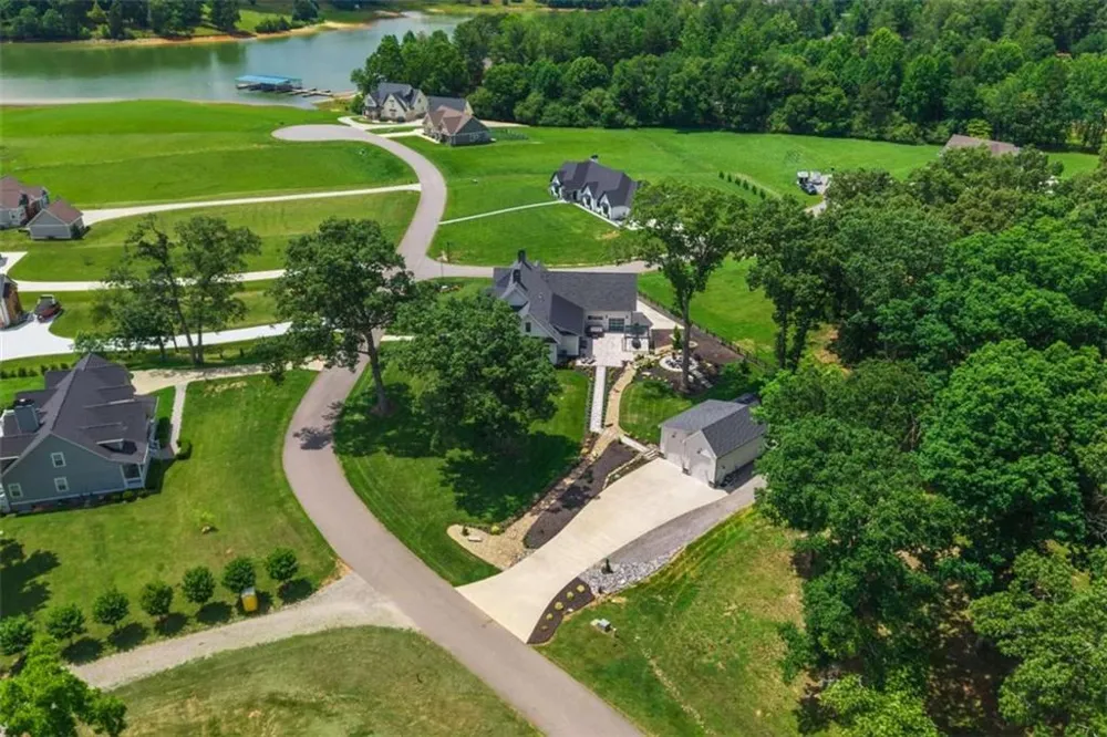 24 Farmland Court Blairsville, GA 30512