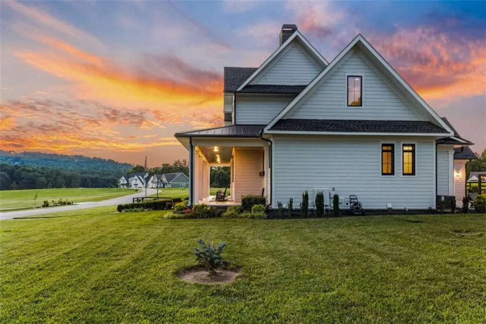 24 Farmland Court Blairsville, GA 30512