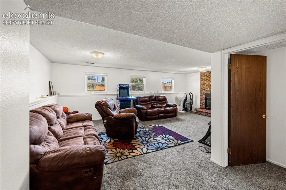 7 Emperor Court Pueblo, CO 81005