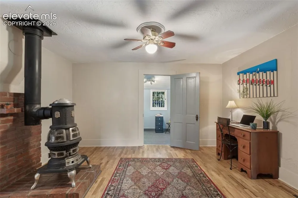 215 Washington Avenue Manitou Springs, CO 80829