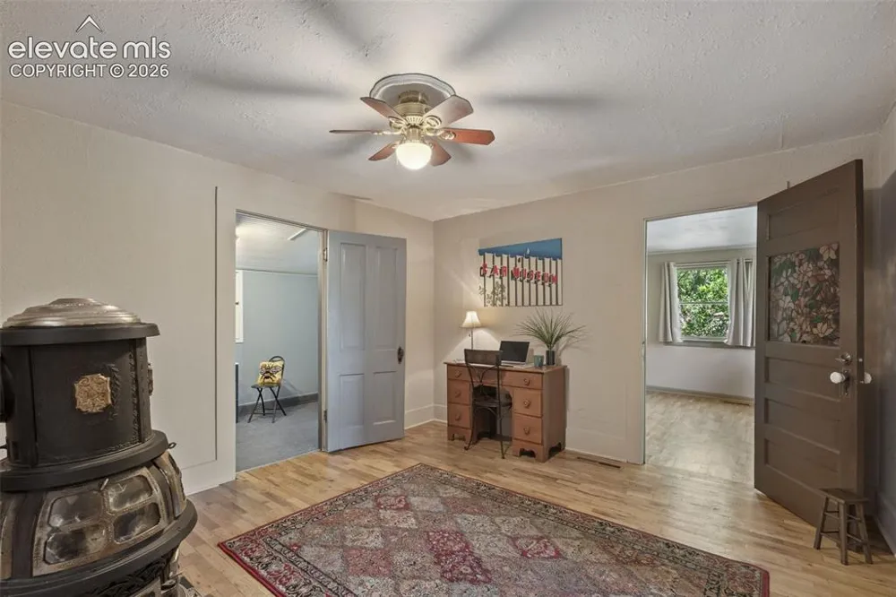 215 Washington Avenue Manitou Springs, CO 80829