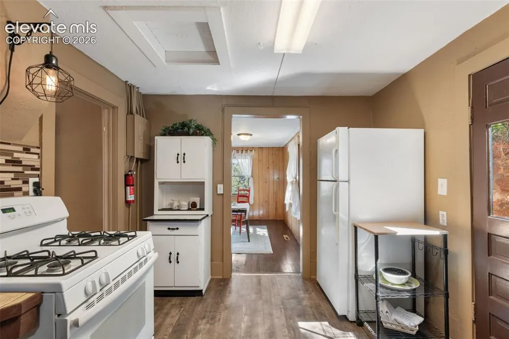 215 Washington Avenue Manitou Springs, CO 80829