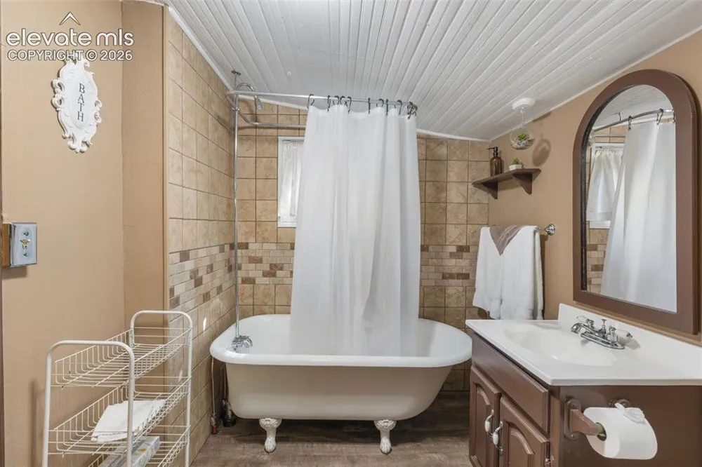 215 Washington Avenue Manitou Springs, CO 80829