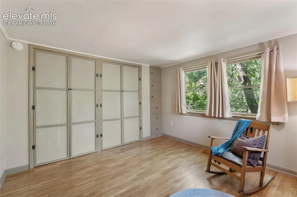 215 Washington Avenue Manitou Springs, CO 80829