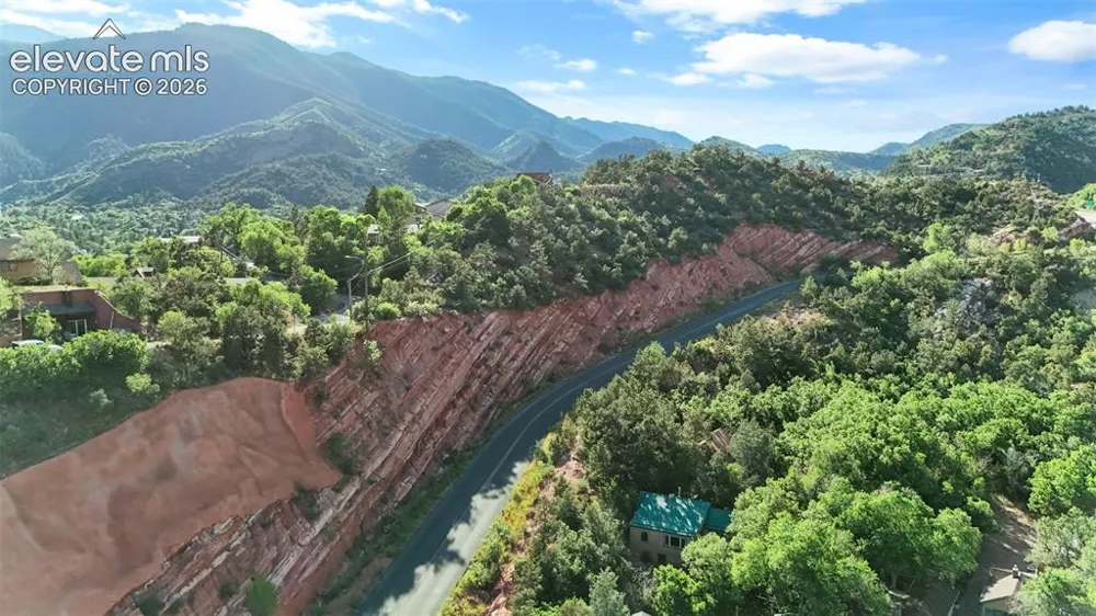 215 Washington Avenue Manitou Springs, CO 80829