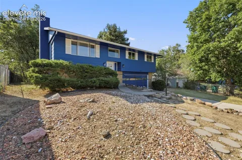 2027 Montezuma Drive