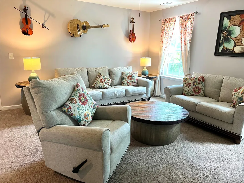 1106 Brookdale Lane Stanley, NC 28164