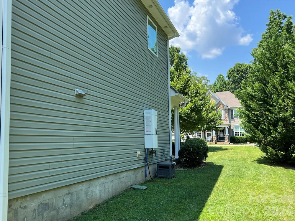 1106 Brookdale Lane Stanley, NC 28164