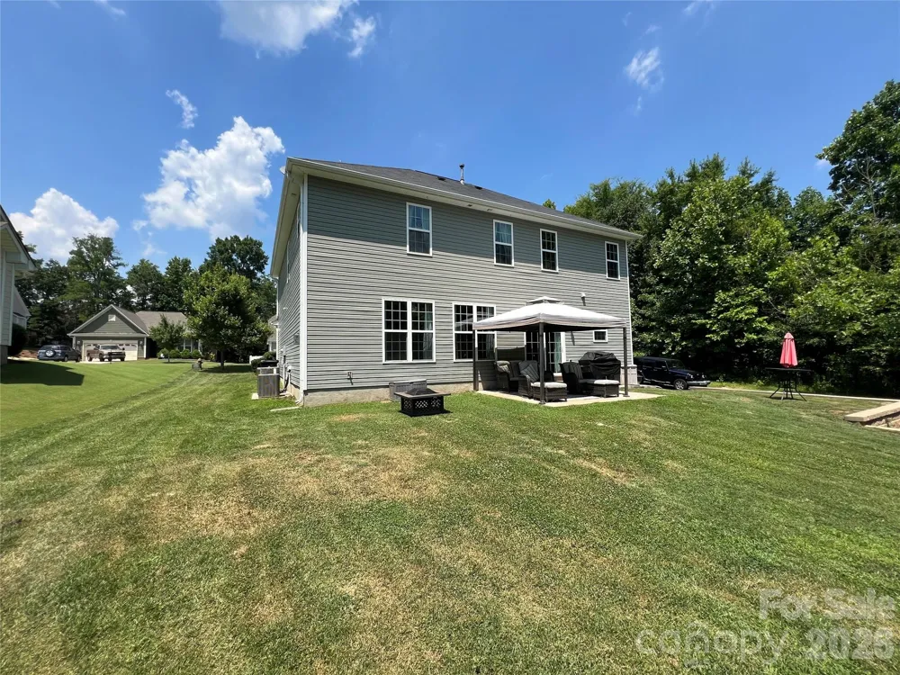 1106 Brookdale Lane Stanley, NC 28164