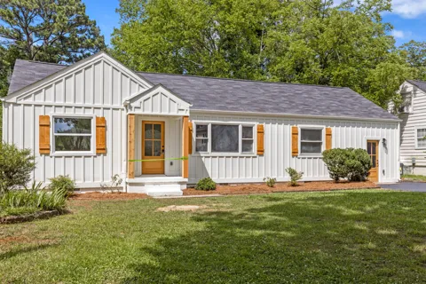 5325 Meadowbrook Lane
