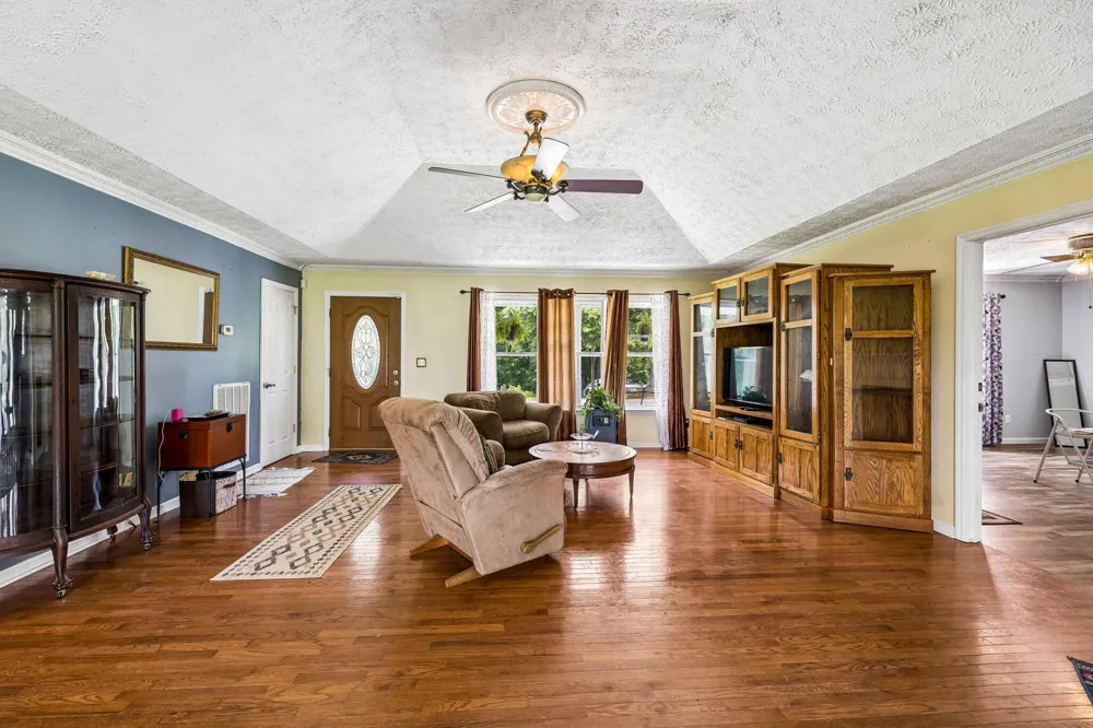 133 Columbus Landing Delano, TN 37325