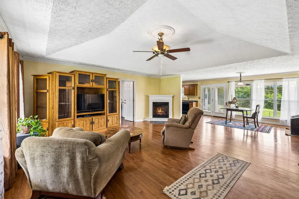 133 Columbus Landing Delano, TN 37325
