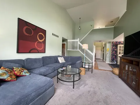 6174 Lone Oak Circle