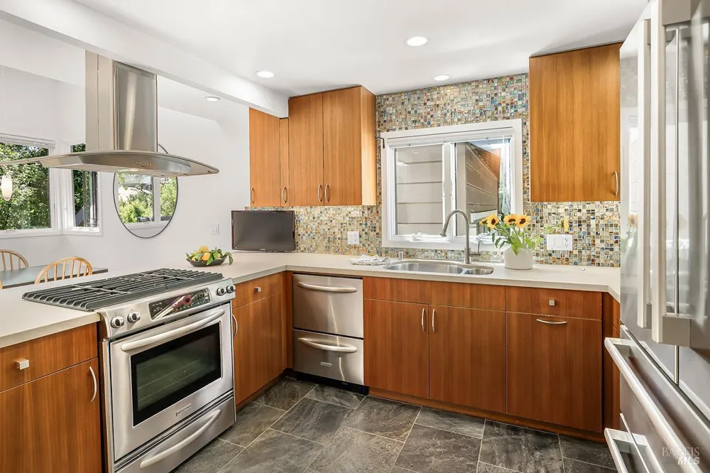 46 Miwok Drive San Anselmo, CA 94960