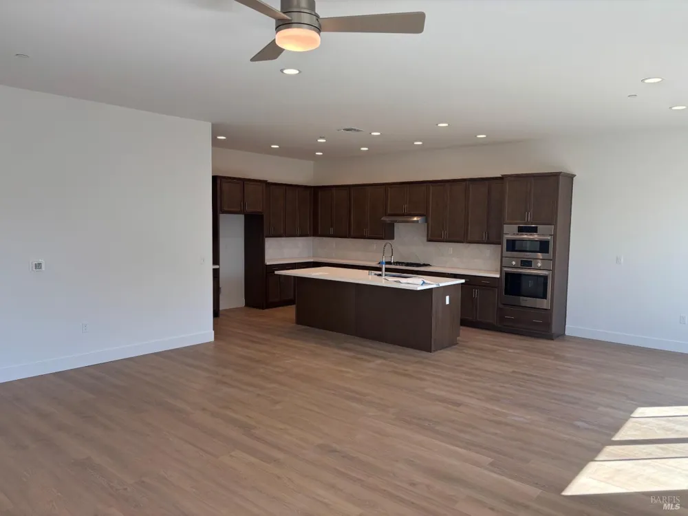 901 Baker Circle Oakley, CA 94561