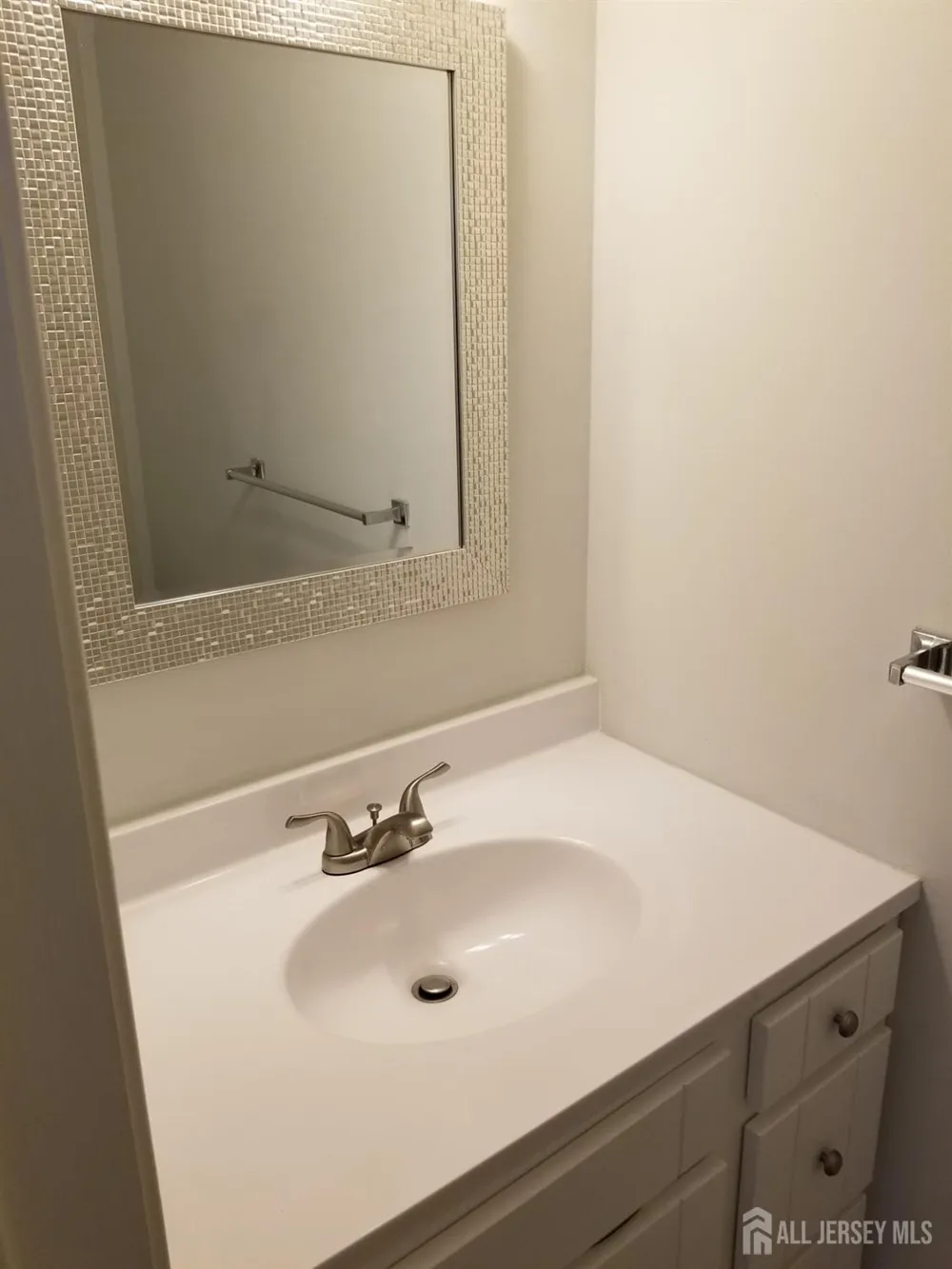 42 E O'Neill Court Lawrence, NJ 08648