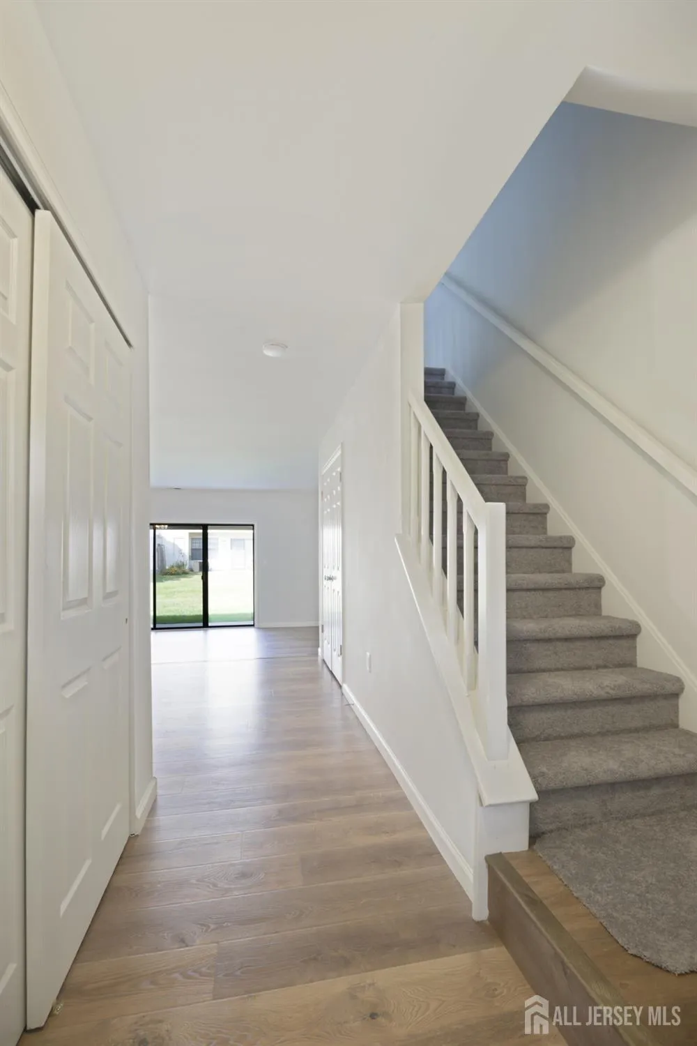 42 E O'Neill Court Lawrence, NJ 08648