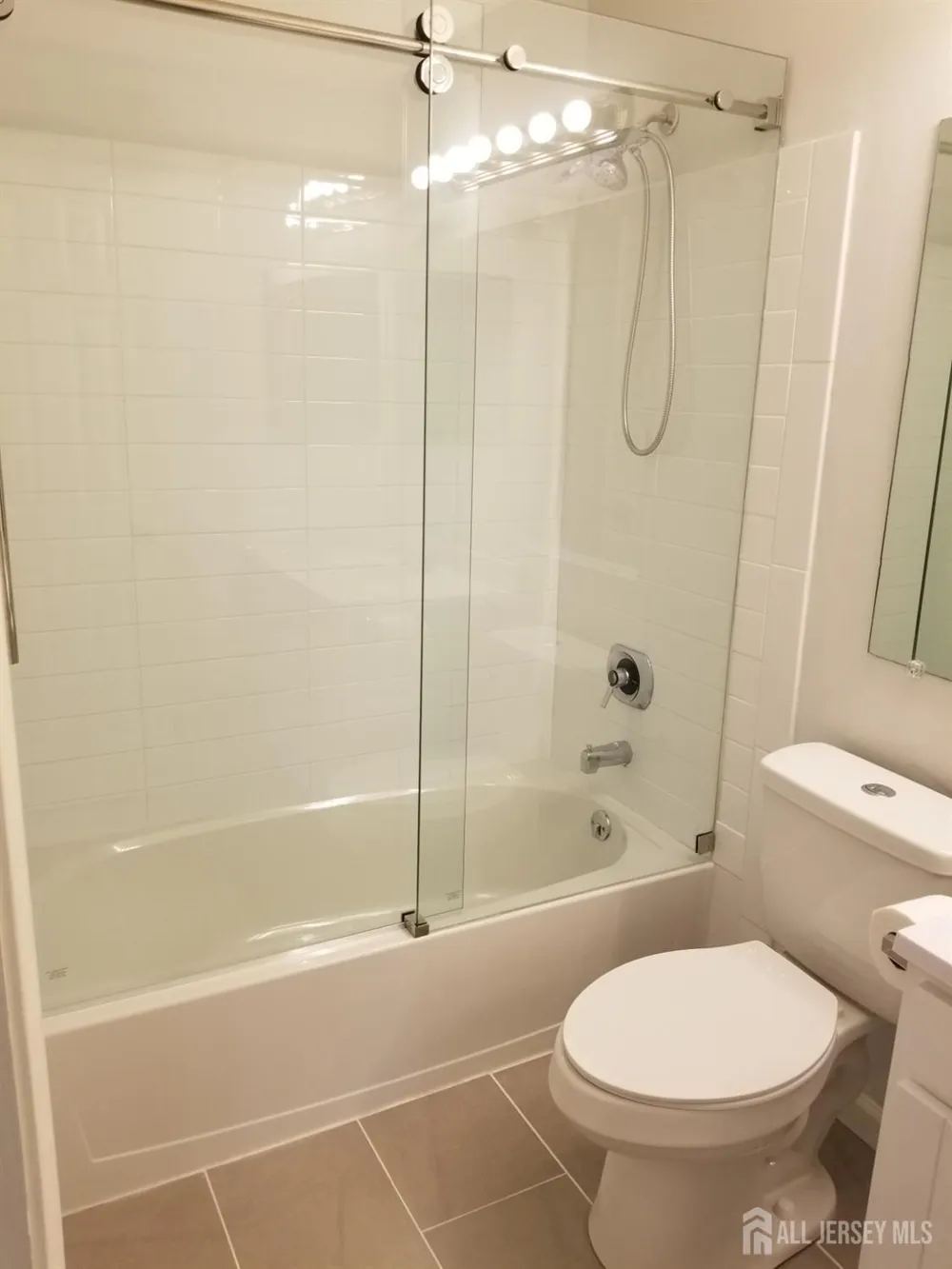 42 E O'Neill Court Lawrence, NJ 08648