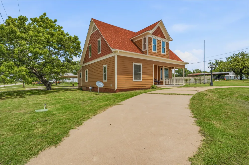 207 Fisher Gorman, TX 76454