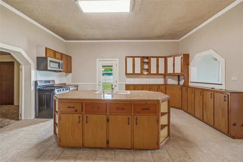 207 Fisher Gorman, TX 76454