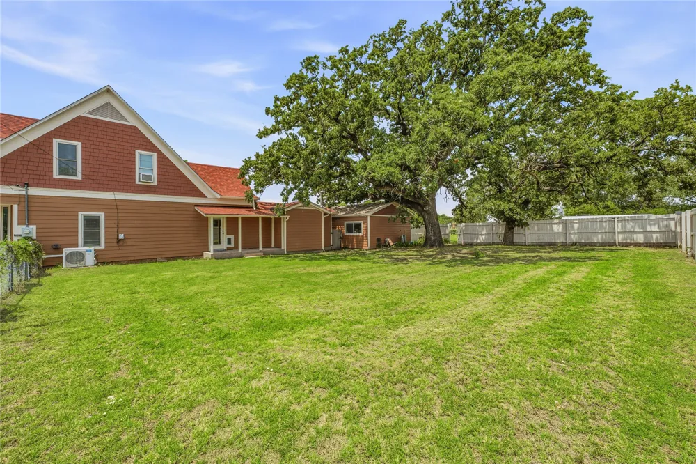 207 Fisher Gorman, TX 76454