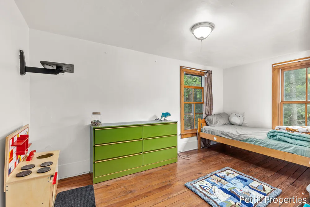 1857 Simonelli Road Laketon Township, MI 49445
