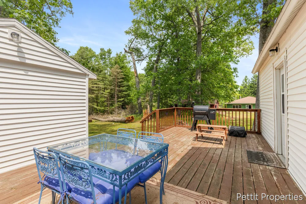 1857 Simonelli Road Laketon Township, MI 49445