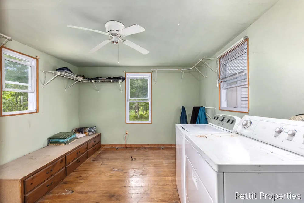 1857 Simonelli Road Laketon Township, MI 49445
