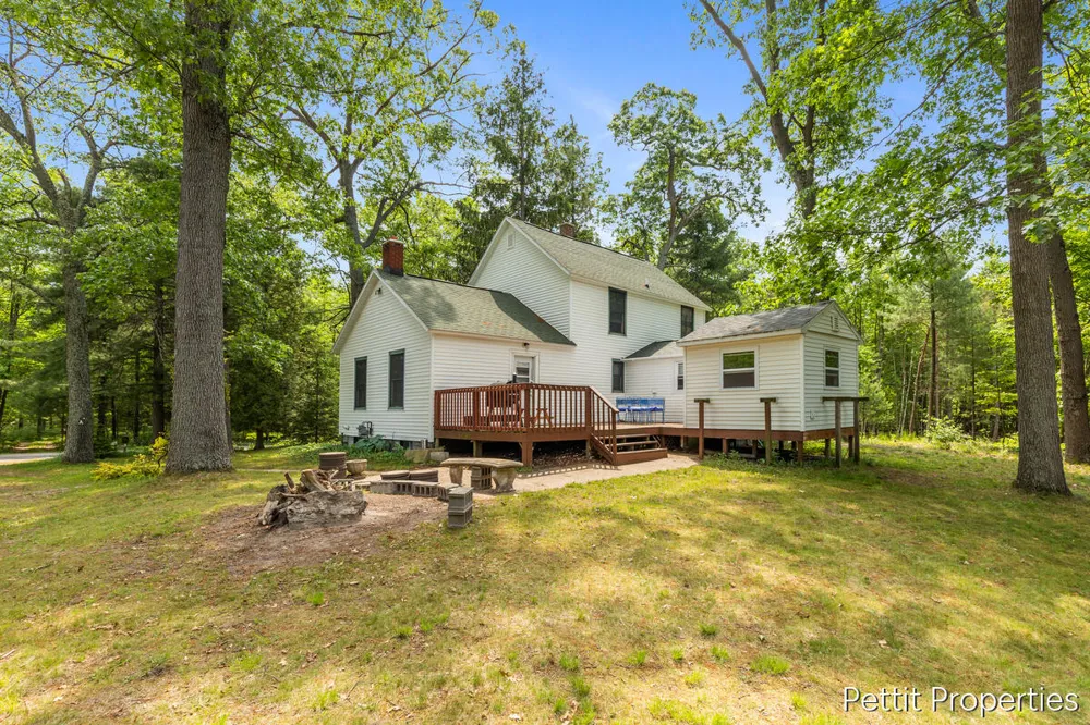1857 Simonelli Road Laketon Township, MI 49445
