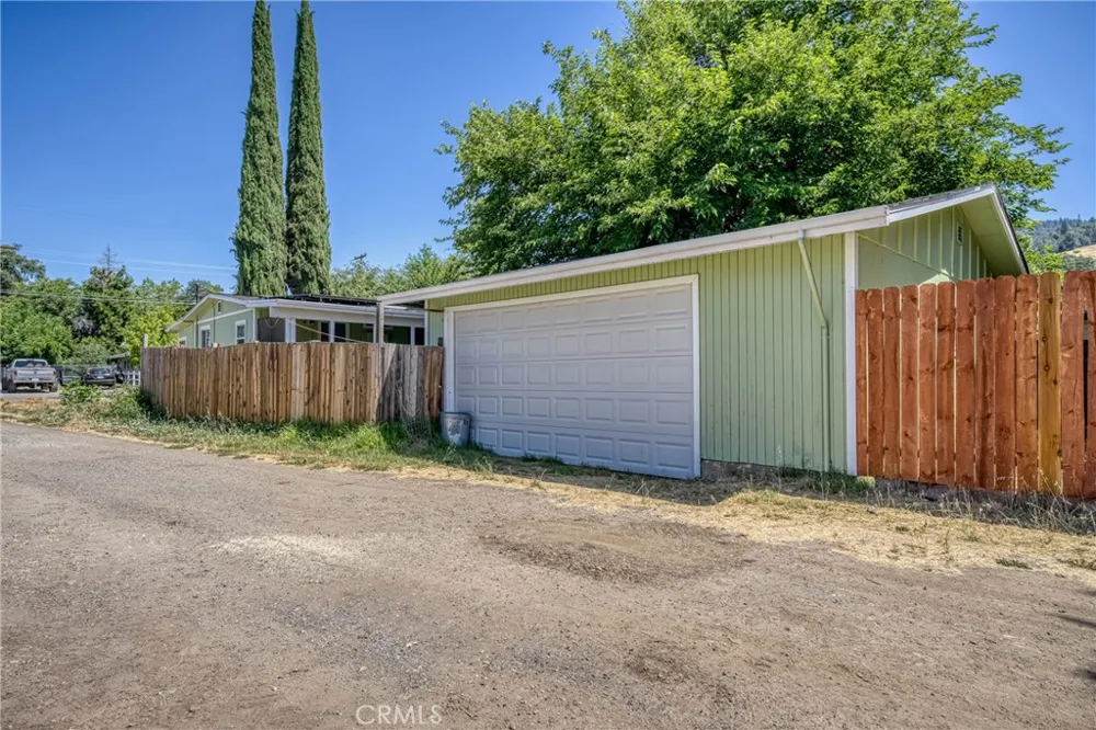 6299 10th Avenue Lucerne, CA 95458