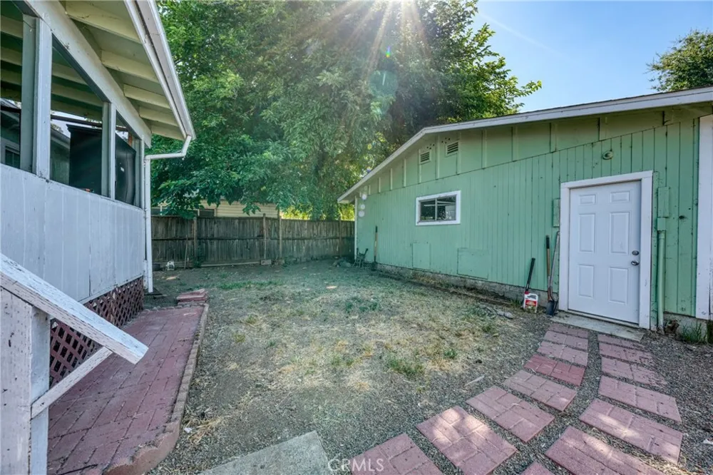 6299 10th Avenue Lucerne, CA 95458