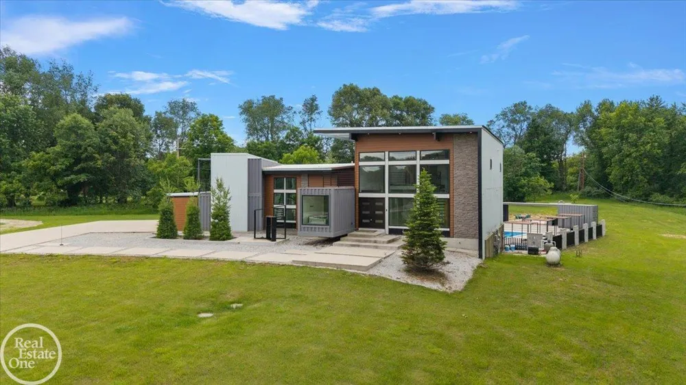 850 Frick Road Addison Township, MI 48367
