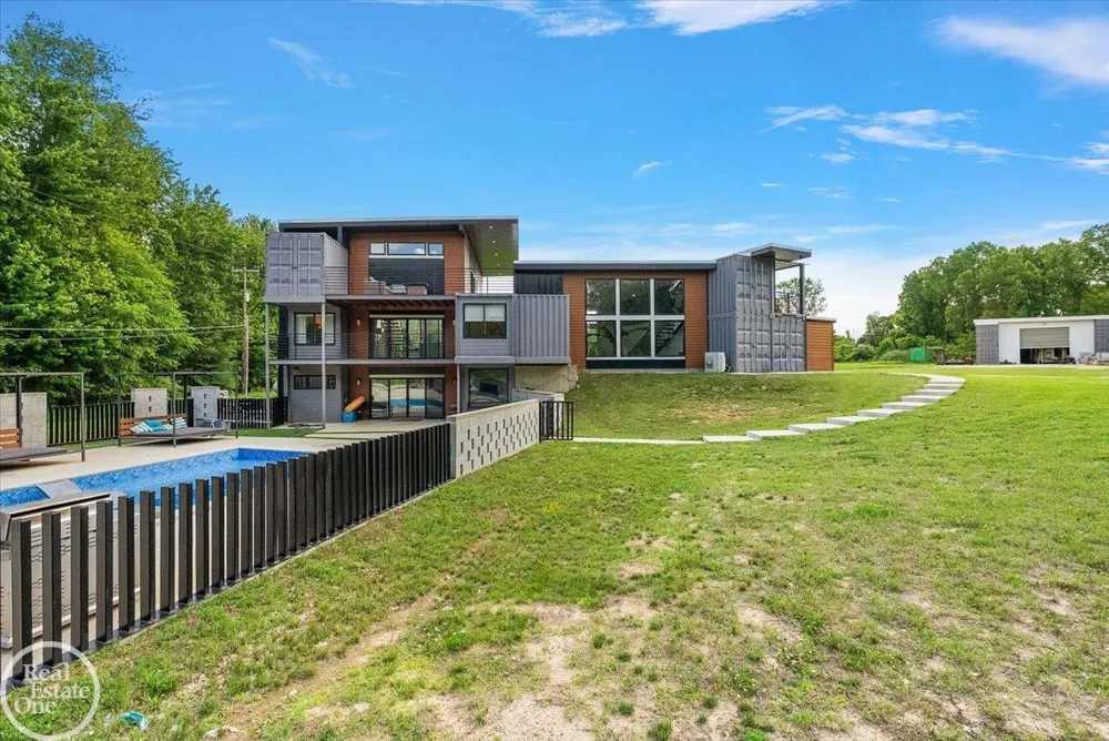 850 Frick Road Addison Township, MI 48367