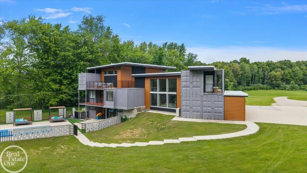 850 Frick Road Addison Township, MI 48367