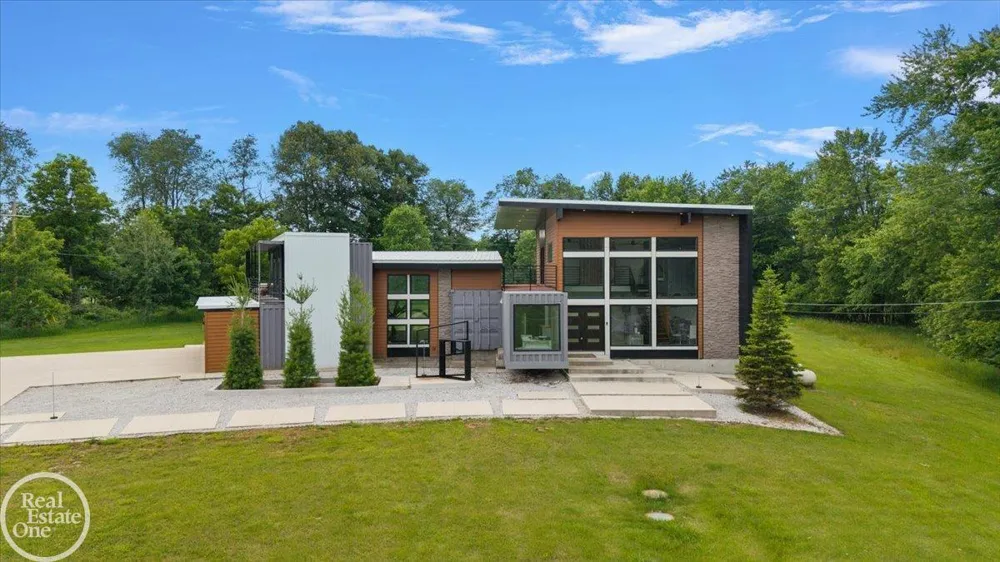 850 Frick Road Addison Township, MI 48367