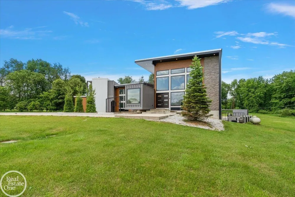 850 Frick Road Addison Township, MI 48367