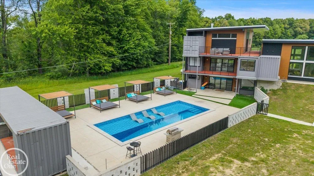 850 Frick Road Addison Township, MI 48367
