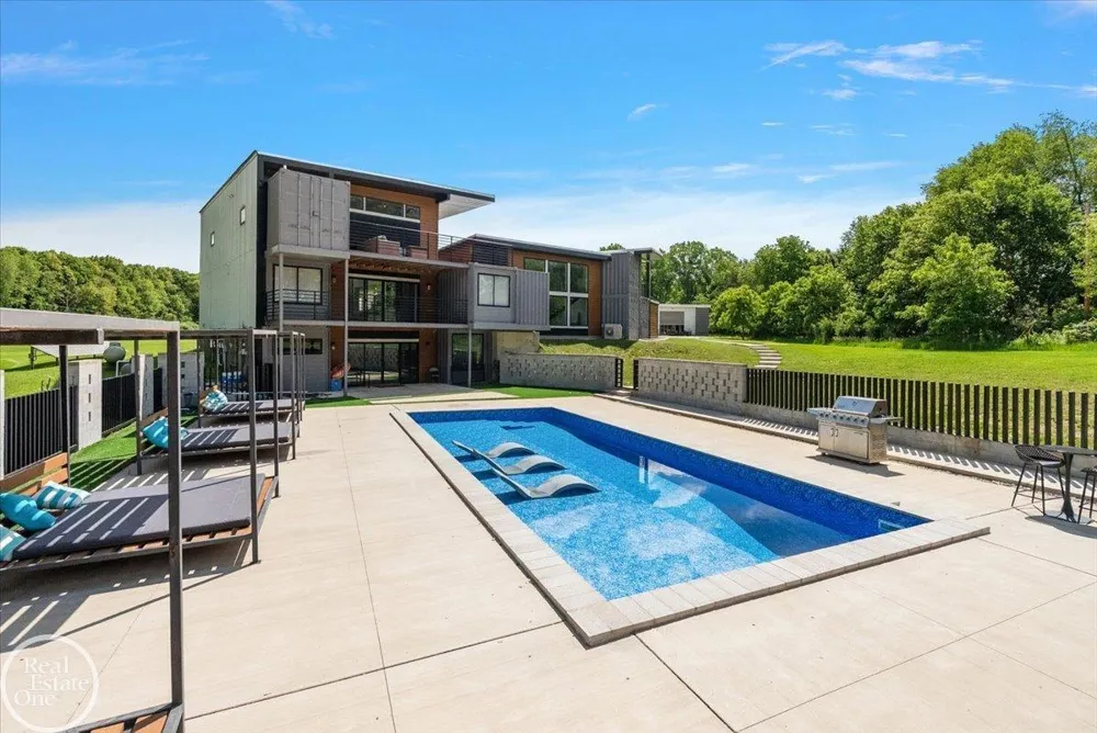850 Frick Road Addison Township, MI 48367