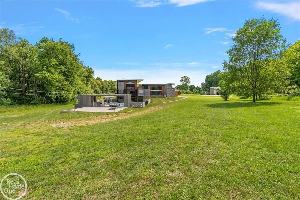 850 Frick Road Addison Township, MI 48367