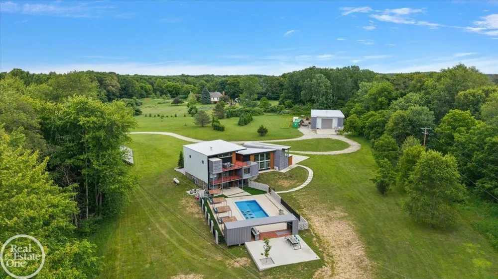 850 Frick Road Addison Township, MI 48367
