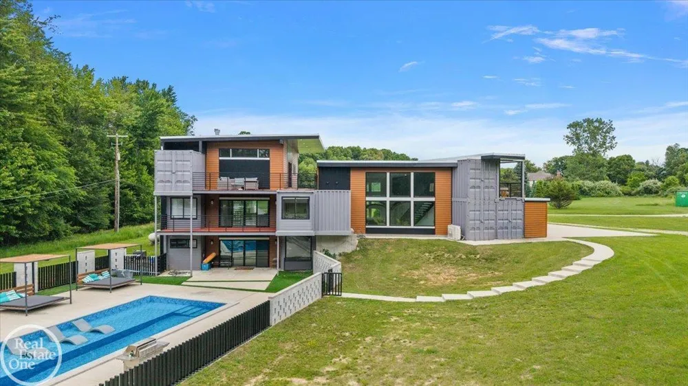 850 Frick Road Addison Township, MI 48367