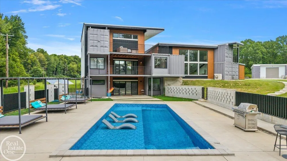 850 Frick Road Addison Township, MI 48367