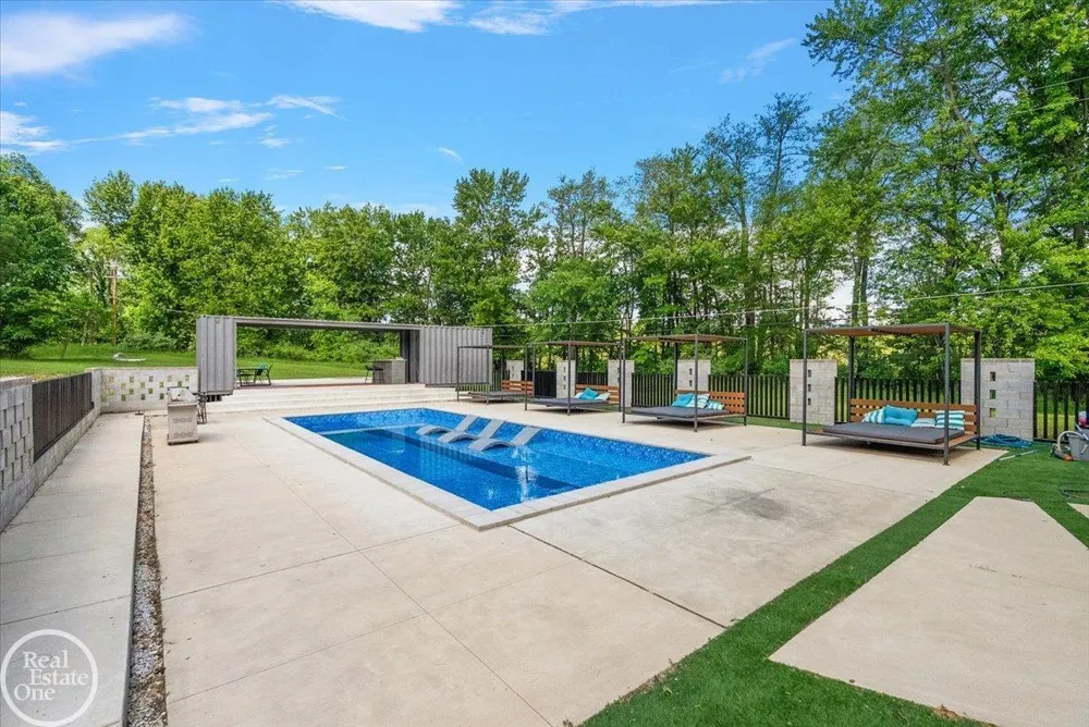 850 Frick Road Addison Township, MI 48367