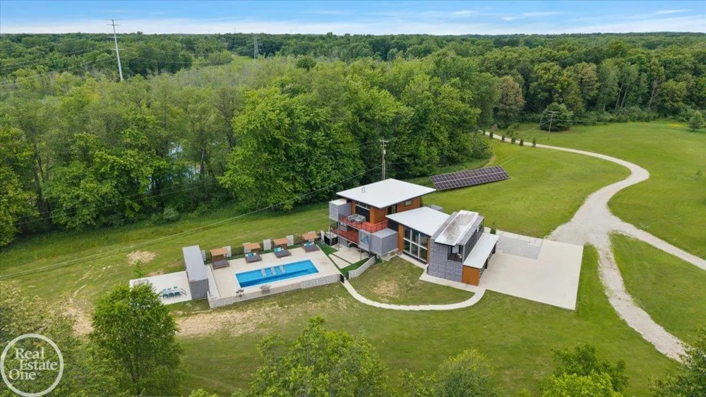 850 Frick Road Addison Township, MI 48367